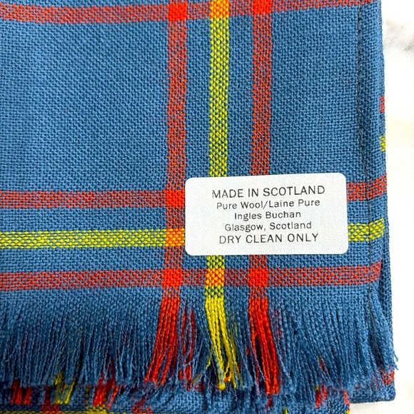 MacLaine of Lochbuie Wool Scarf - Picture 4 of 8